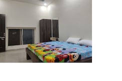SR RESORT SHAMGARH, Garoth
