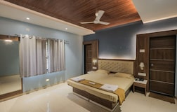 Double Bed Ac