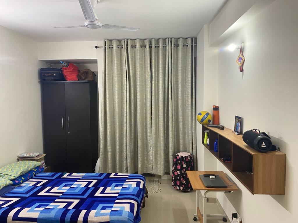 3Bhk Flats in Apartment - Tap to explore photos