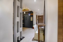 Hotel Holiday Indore, Indore