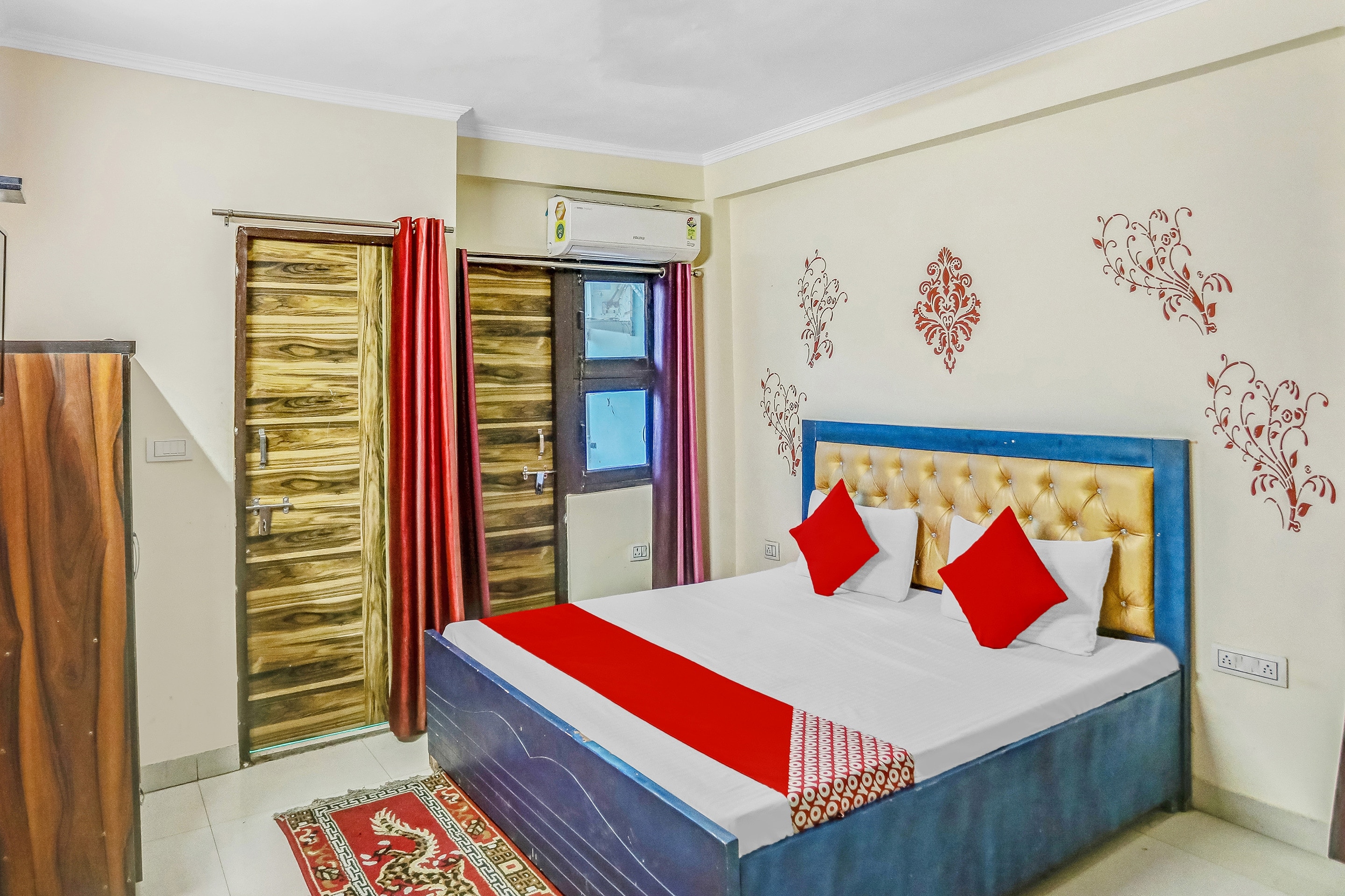 Hotel O SHANKAR HOTEL - Tap to explore photos
