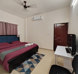 Superior King Bedroom