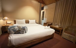 Serenity Deluxe Double Cottage