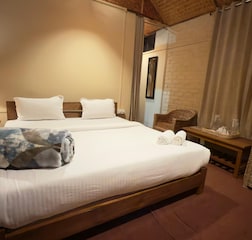 Serenity Deluxe Double Cottage