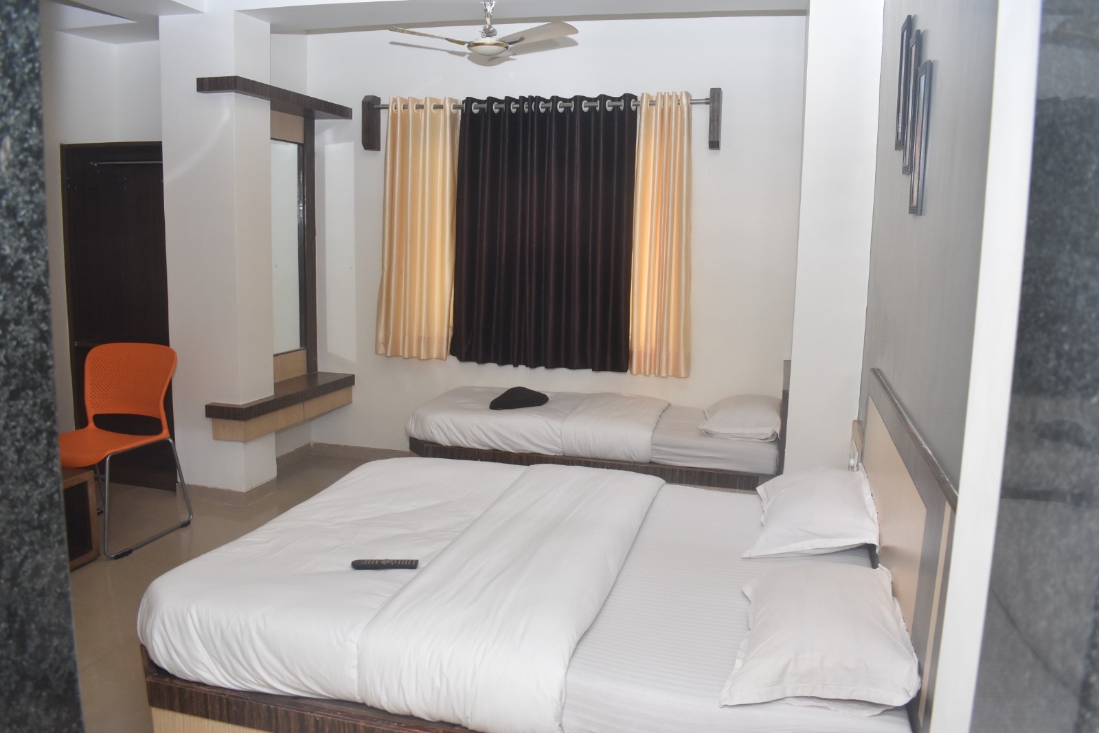 Hotel Sai Vishwkarma 2