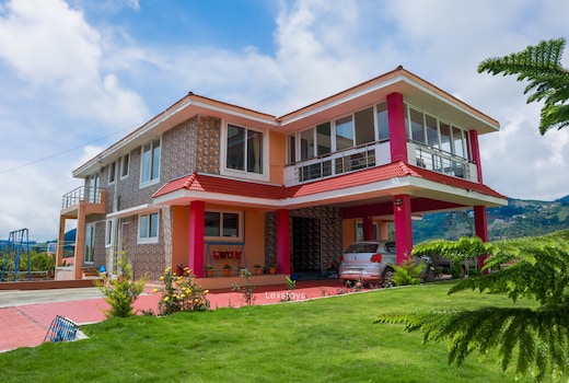 Green Villa Premium by Lexstays