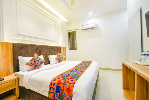 FabHotel Midway