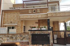 Naithani Home stay, Dehradun