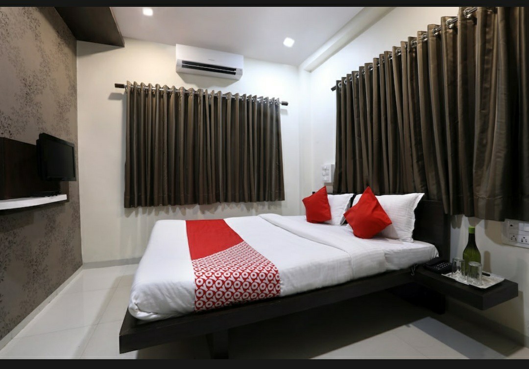 Hotel Vishnupriya Grand - Tap to explore photos