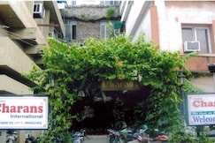 Hotel Charans International, Lucknow