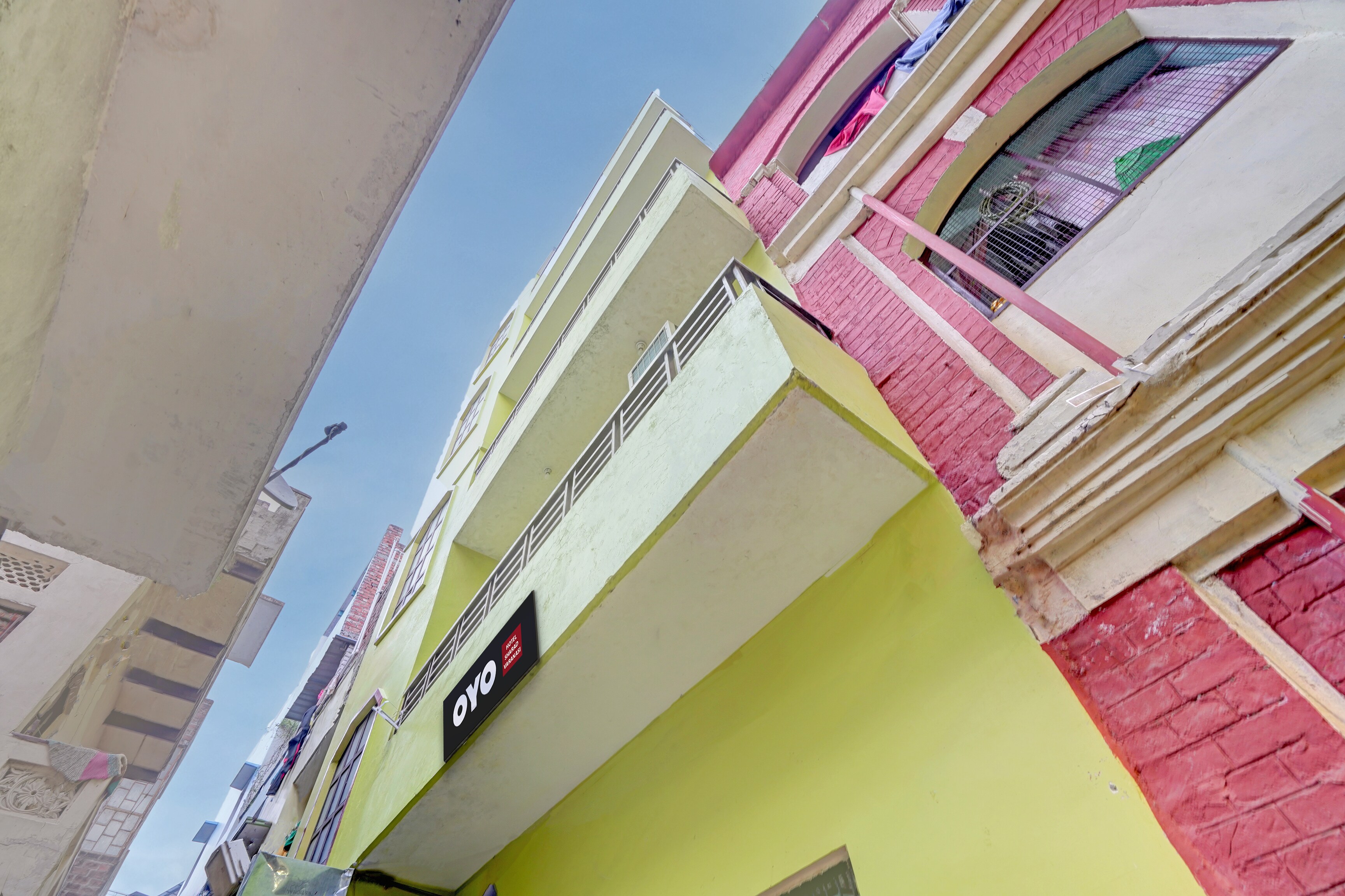 Hotel O Sharad Varanasi - Tap to explore photos