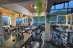mount view restaurant and home stay, Joshimath