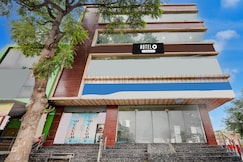 Super Townhouse Sheesh Mahal Farrukh Nagar, Farrukhnagar