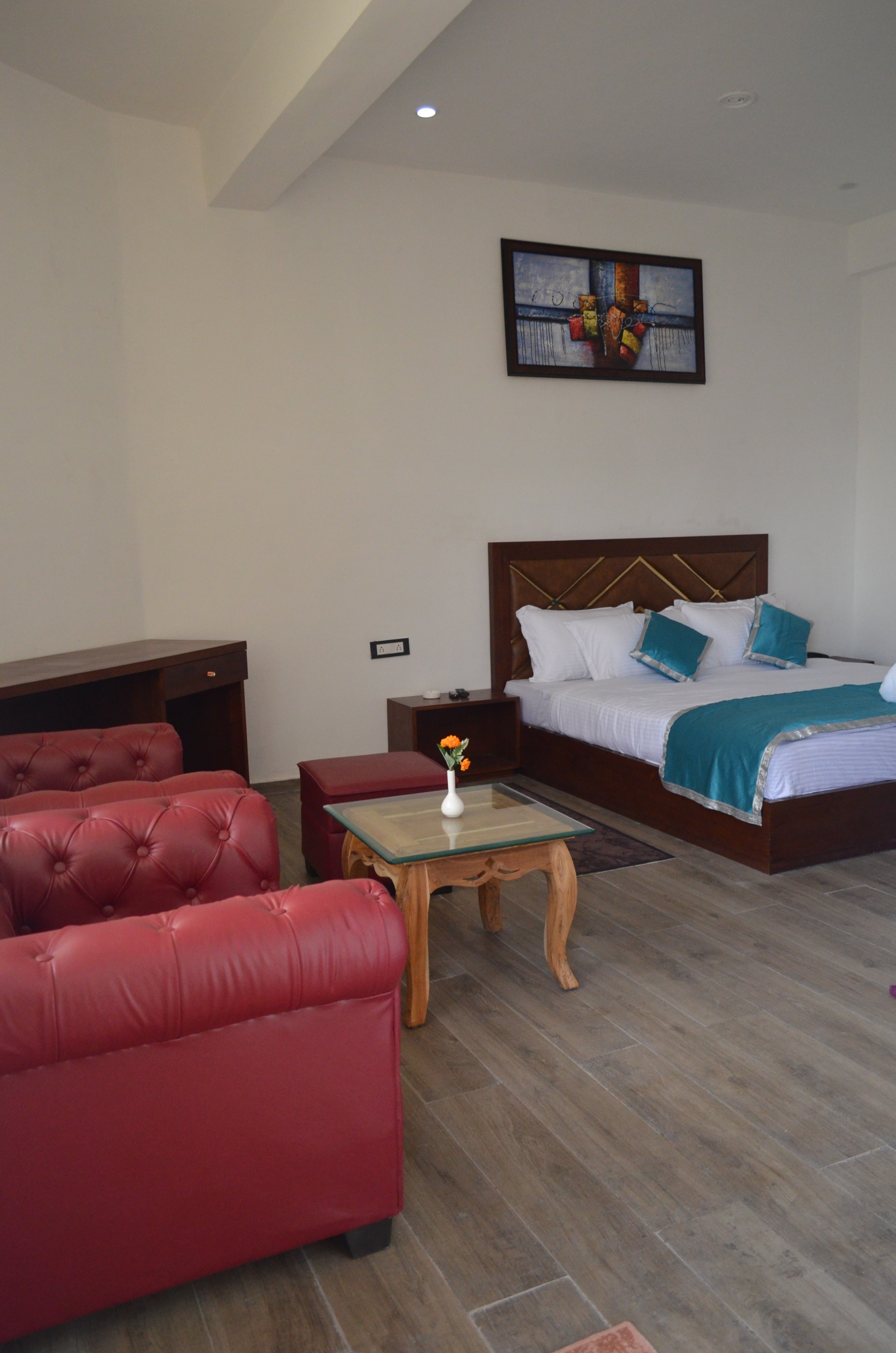 Chakrata Inn Resort - Tap to explore photos