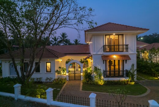 Villa Asna by Noor, 3BHK with Pool in North Goa