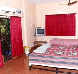 Triple Bed AC