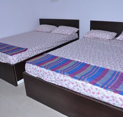 4-Bed Deluxe family room