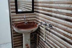 Hotel O POP Hotel Royal Palace, Meerut