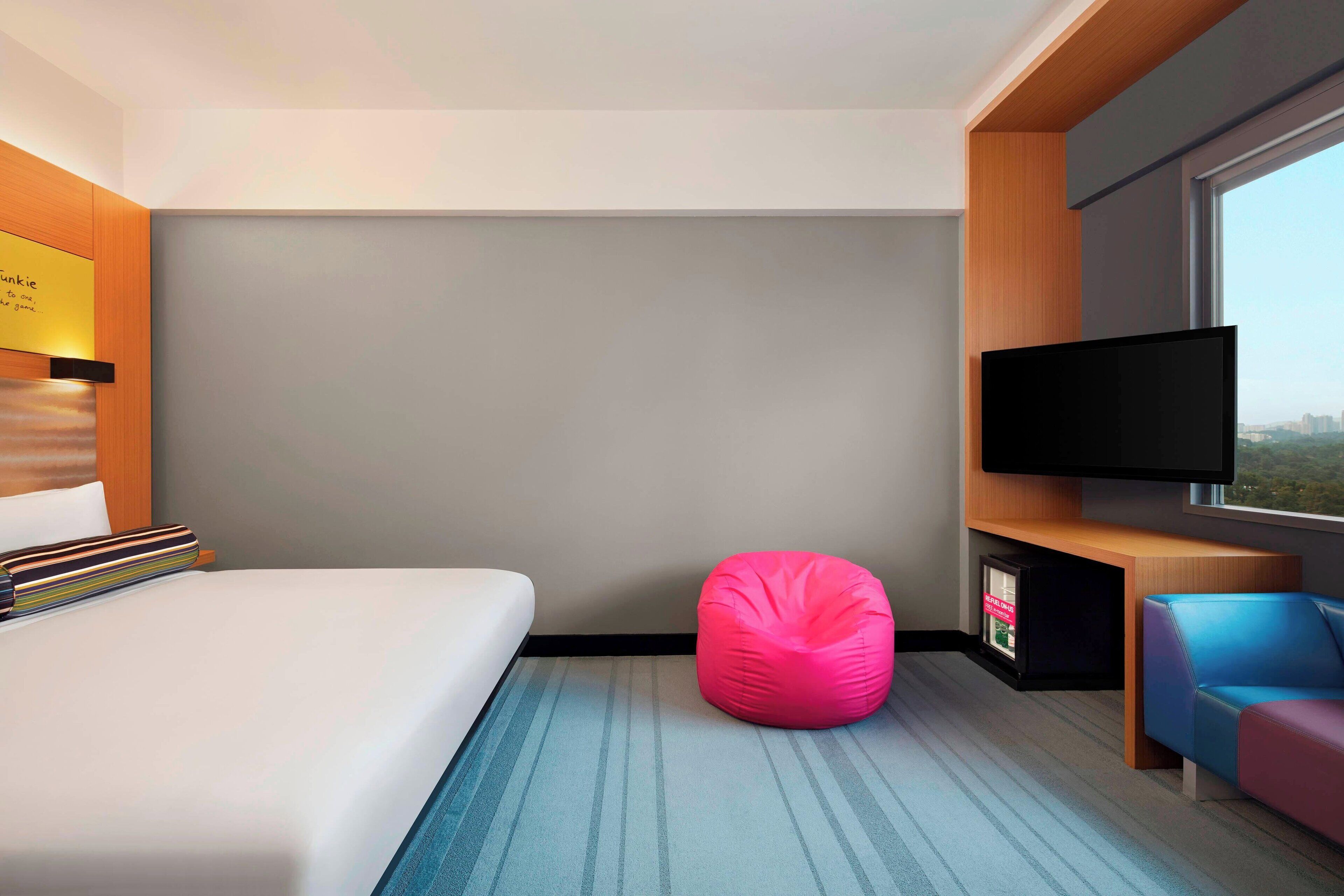 Aloft Kuala Lumpur Sentral by Marriott - Tap to explore photos