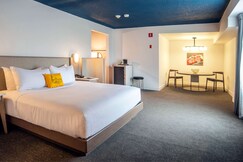 DoubleTree by Hilton St. John's Harbourview, St. John's 