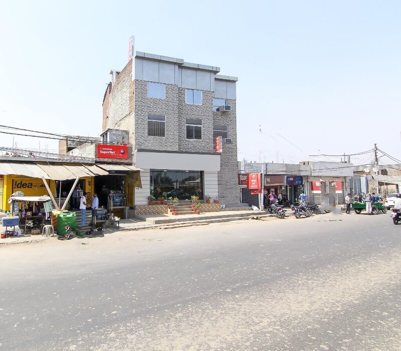 Grand Almada Inn Lucknow Airport - Tap to explore photos