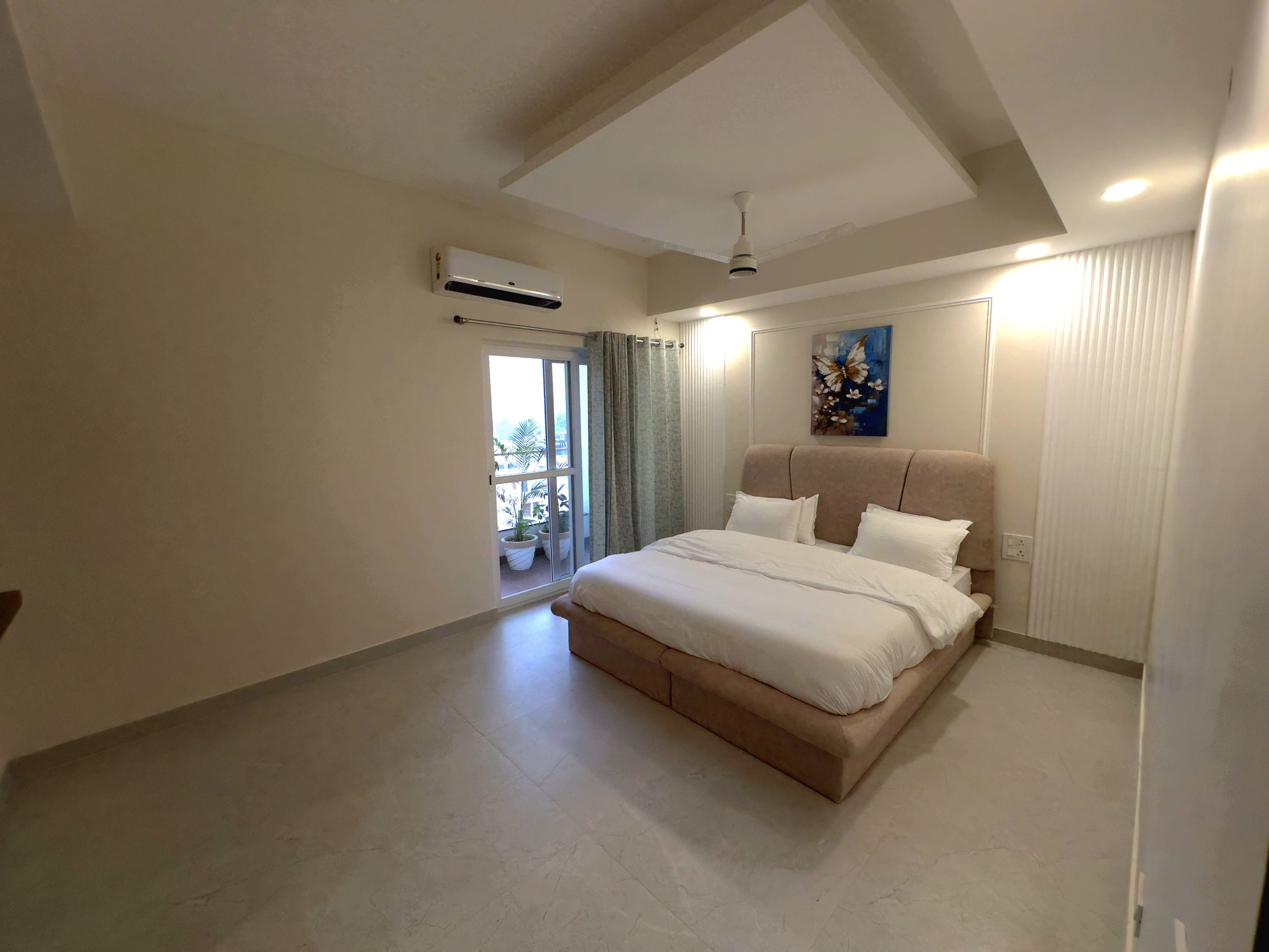 Flat in rishikesh near triveni ghat - Tap to explore photos