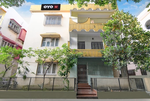 Hotel O Smriti Stay GD park
