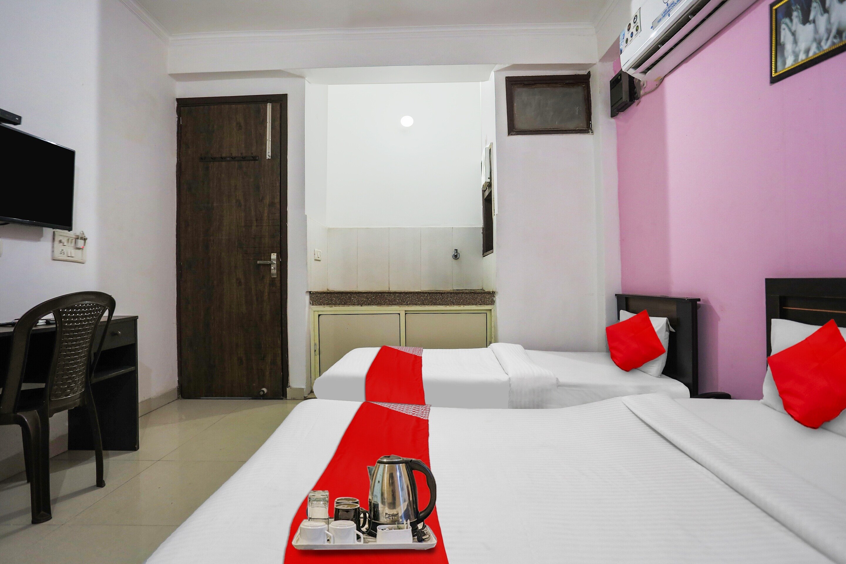 Capital O Ram Krishna residency near Artemis Hospital - Tap to explore photos