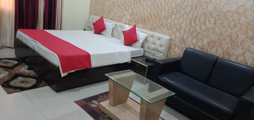 Hotel Kaushalya Residency - Tap to explore photos