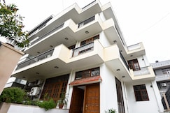 2BHK fully furnished Serviced Apartment in Gurgaon, Rohtak