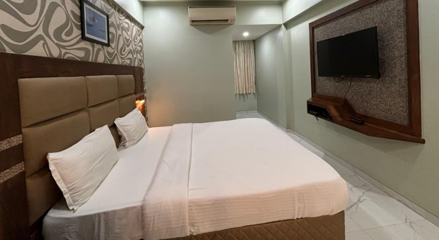 Hotel Prasad International - Tap to explore photos