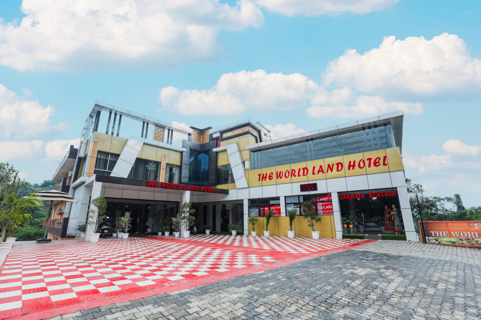 THE WORD LAND HOTEL - Tap to explore photos