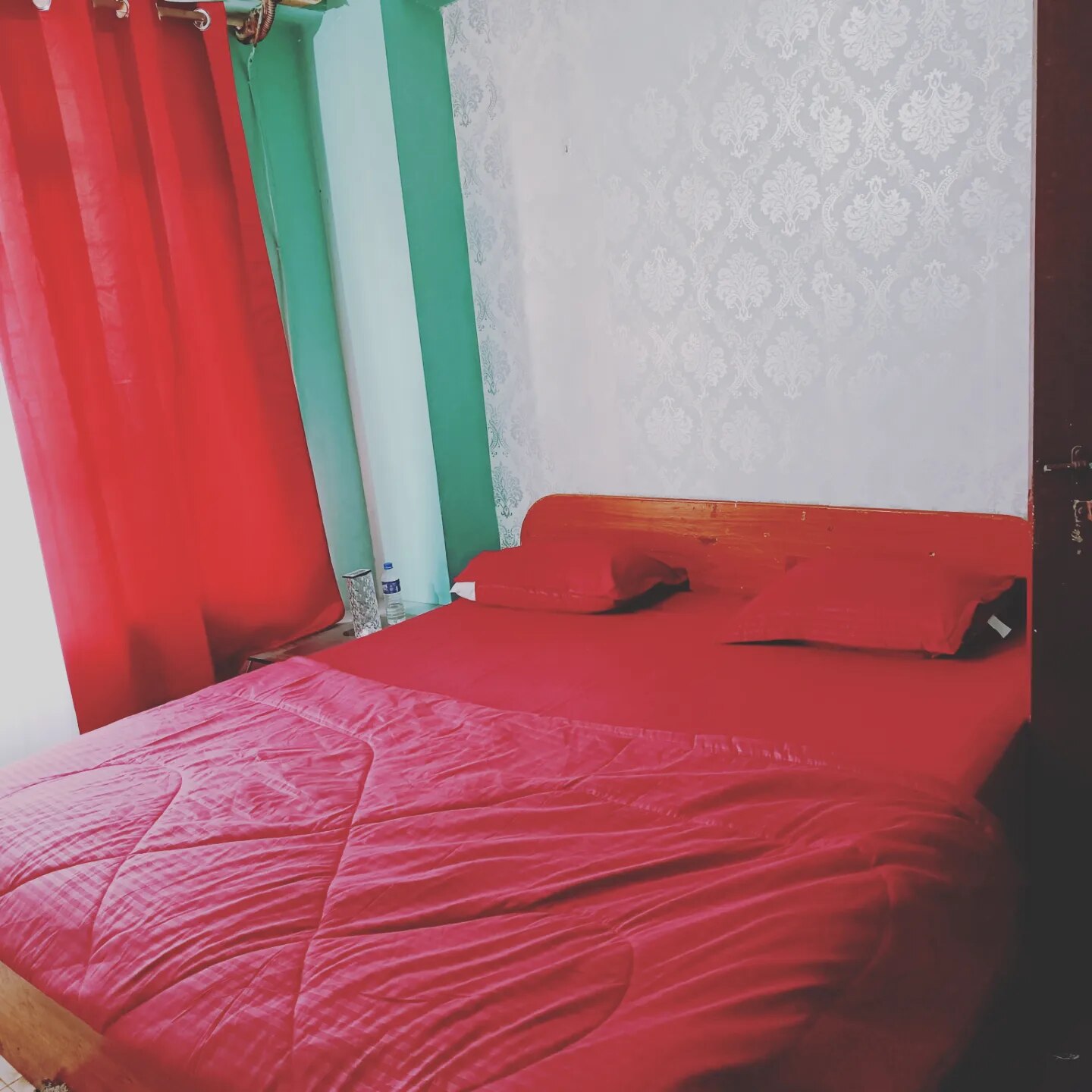 MOODY MOON HOMESTAY - Tap to explore photos