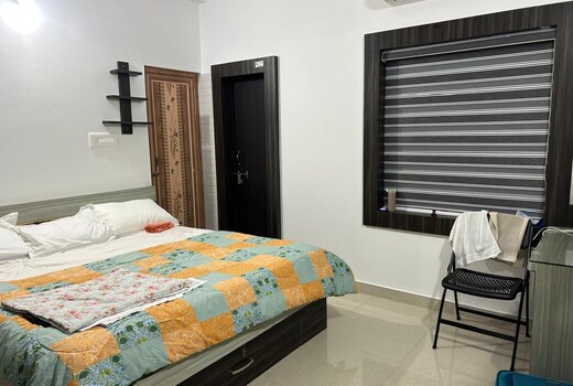 Rumi HomeStays 205A