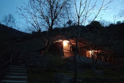 Brookside Cottage, Theog