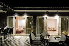 Moydom 2BHK:A Perfect Party Spot, Delhi