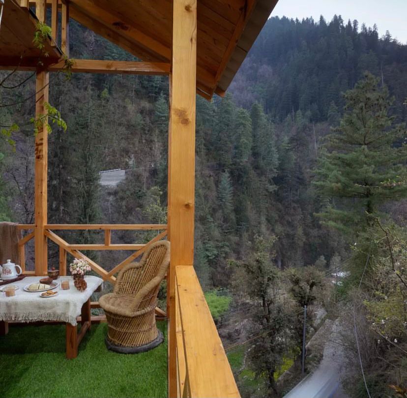 Vinnis Cottages n Treehouses - Tap to explore photos