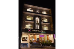 HOLYWATER Hotel by Ganga Kinare (150 mts from Ganga Ghat), Rishikesh