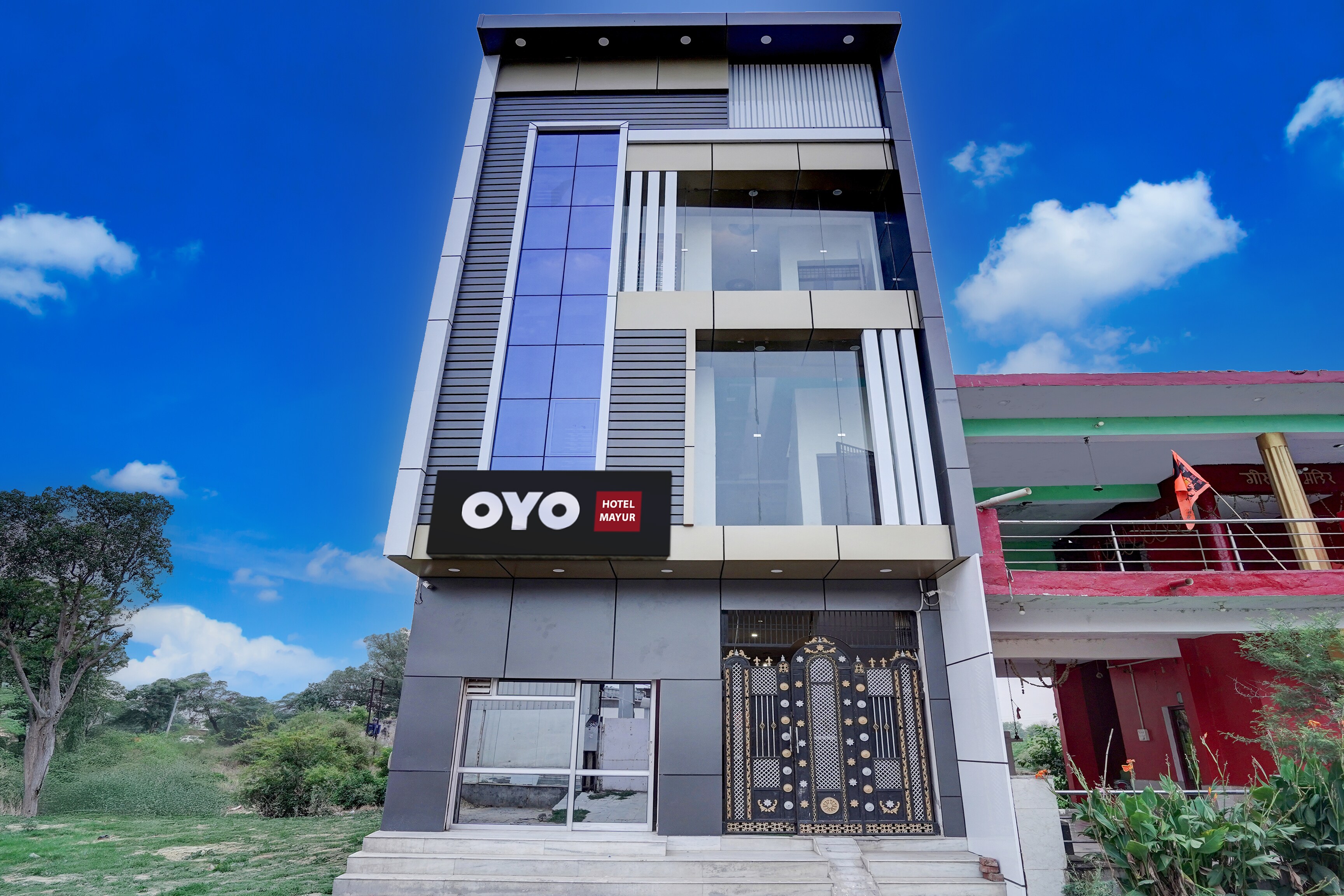 HOTEL O MAYUR - Tap to explore photos