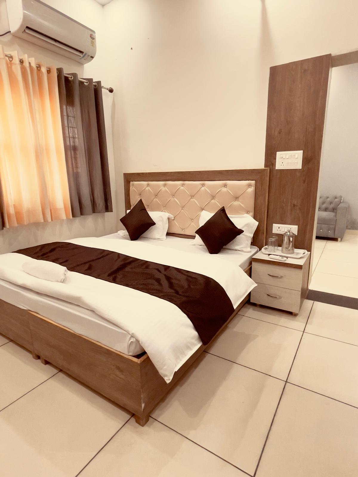 Vishram Home Staty - Tap to explore photos
