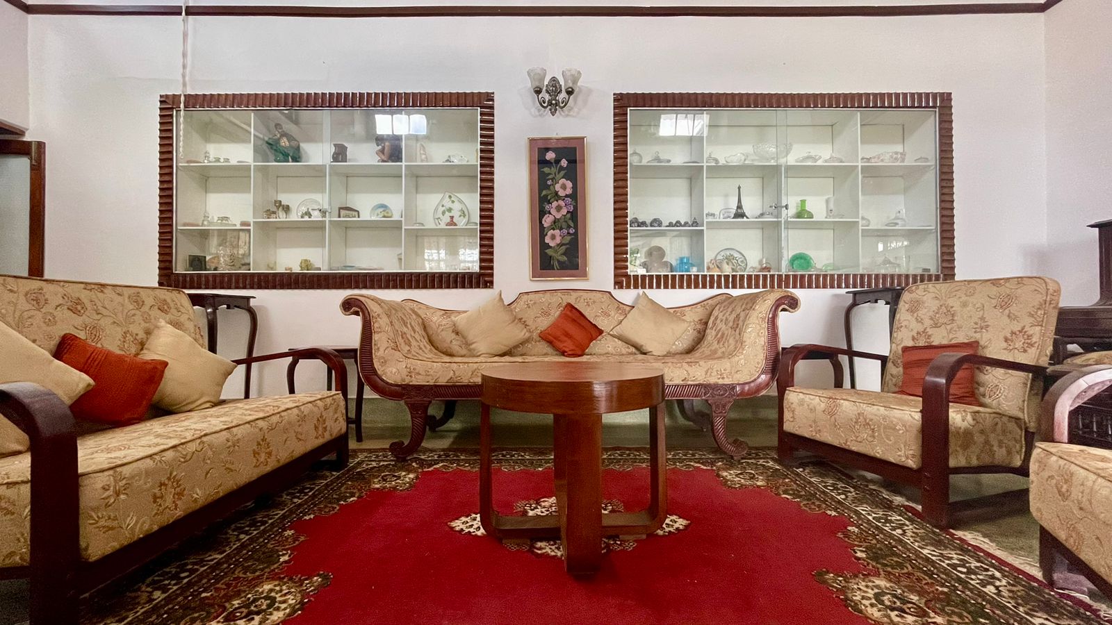 Belle Vue Luxury Heritage Villa Coonoor - Tap to explore photos