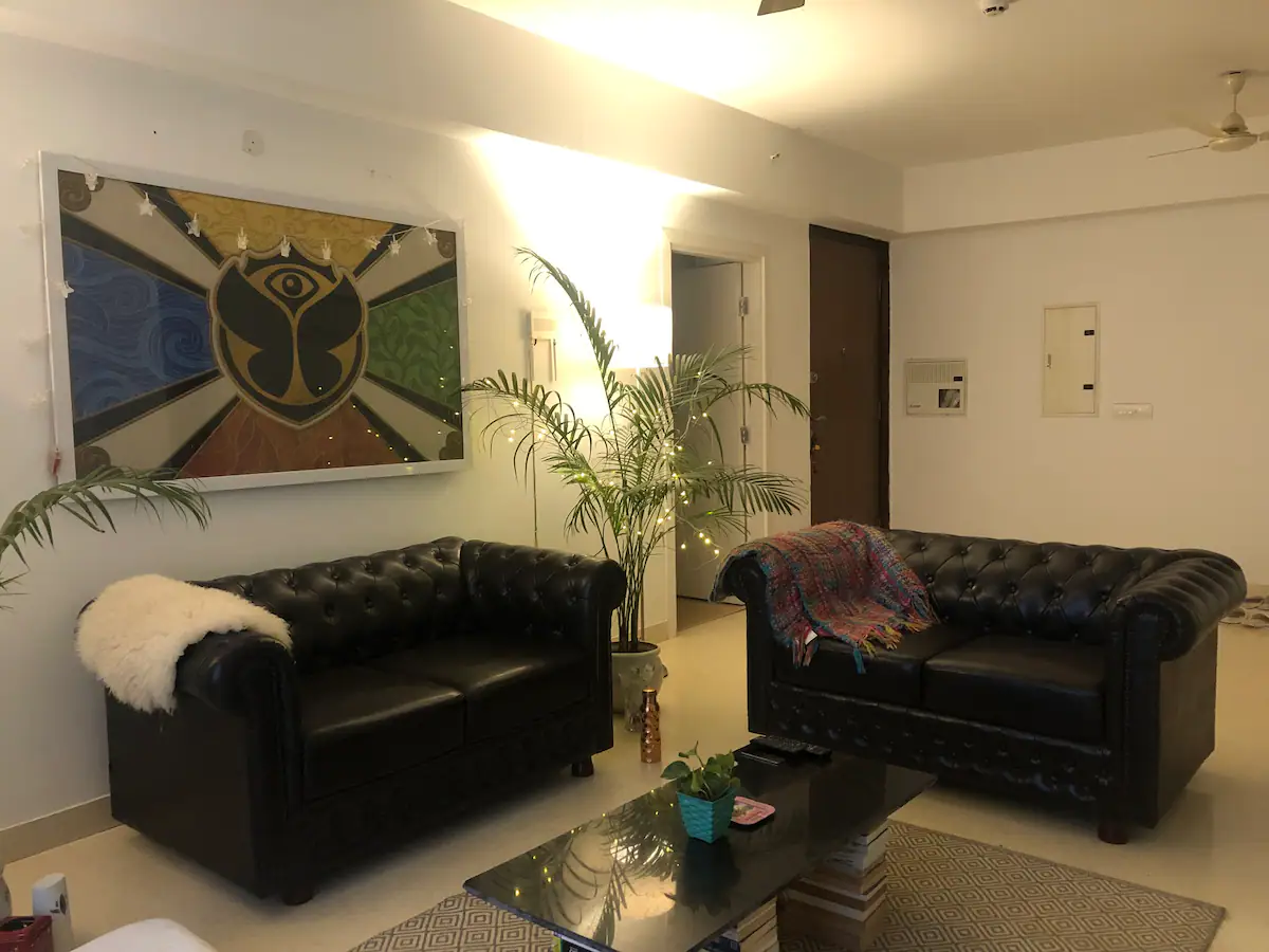 Nomads abode A 3bhk Apartment - Tap to explore photos