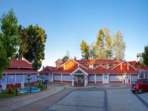 Vinnca West Downs Heritage Resort