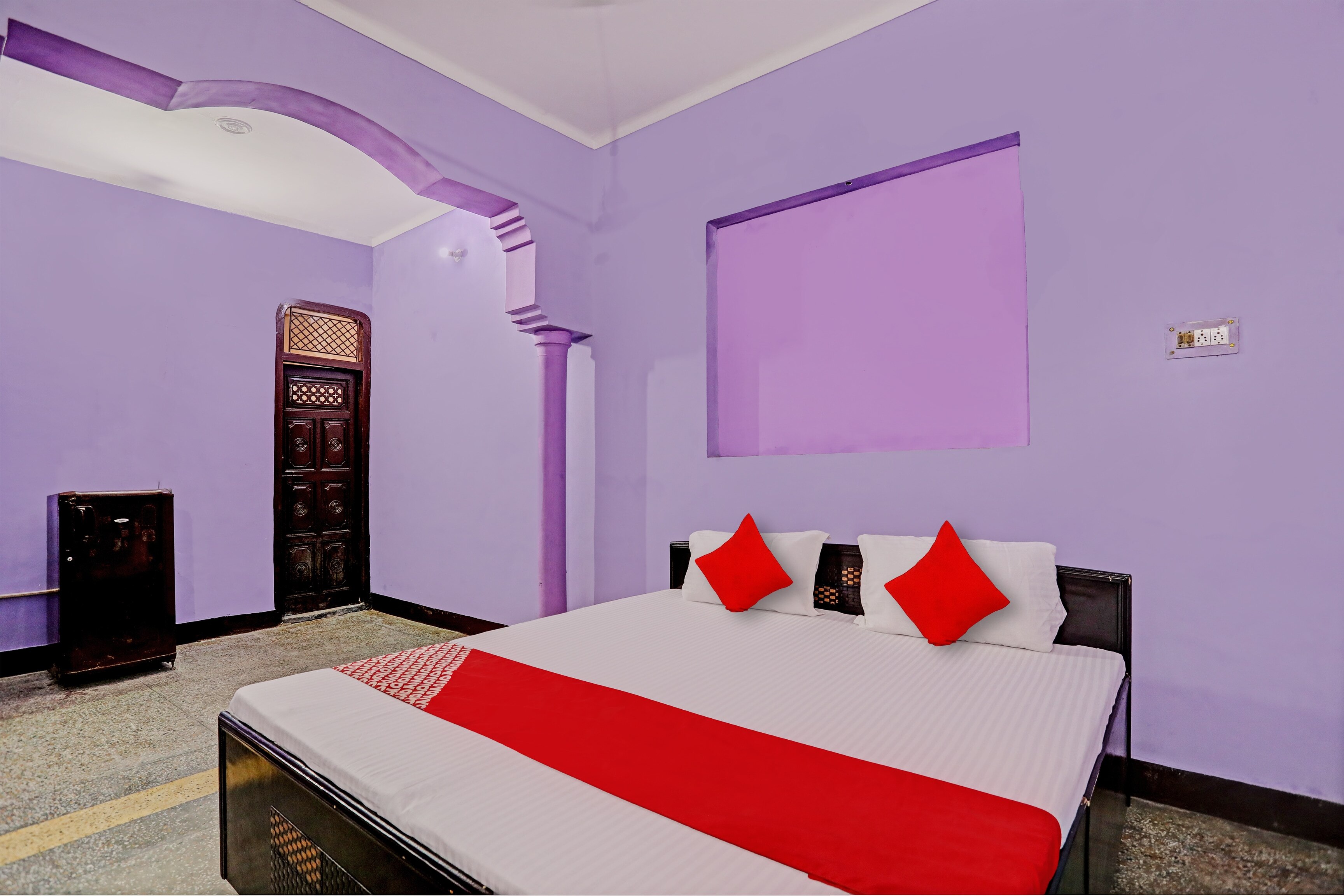 Hotel O Chacha Guest House - Tap to explore photos