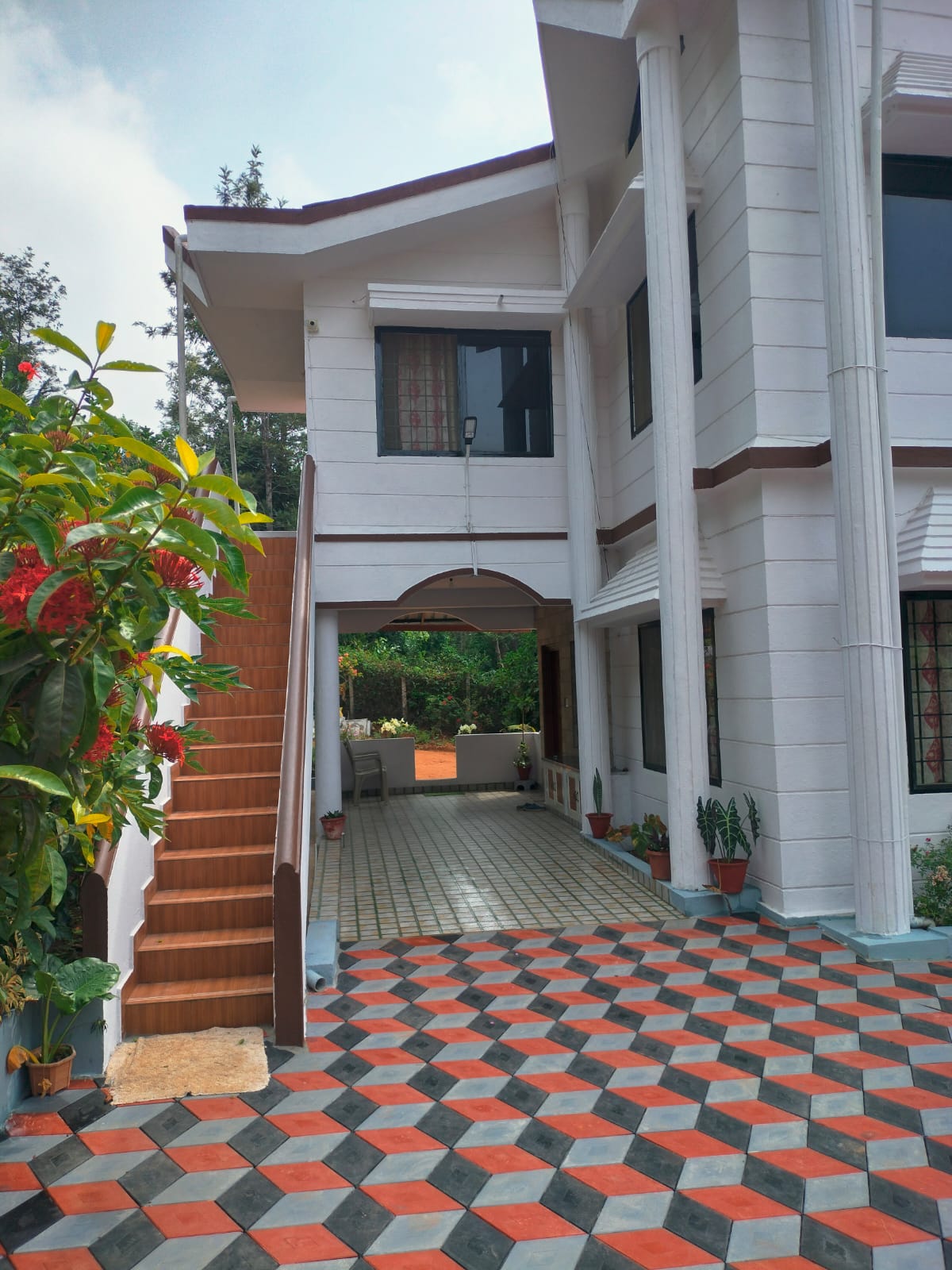 White villa coorg - Tap to explore photos