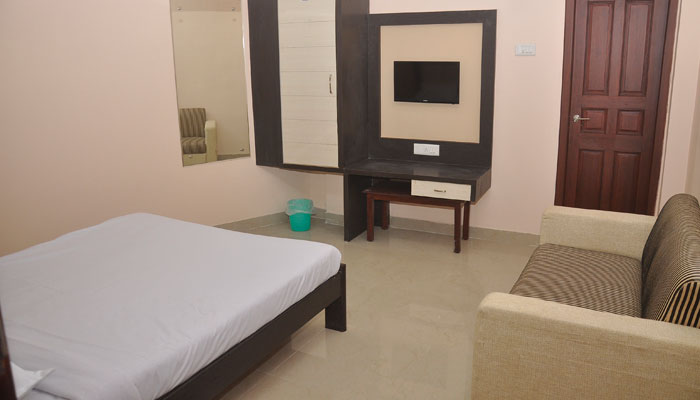 Hotel Shubh Shree - Tap to explore photos