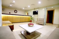 HOTEL BLUE PEARL, Bhopal
