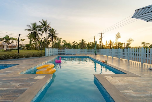 Misty Barn by VEO - Part of StayVista