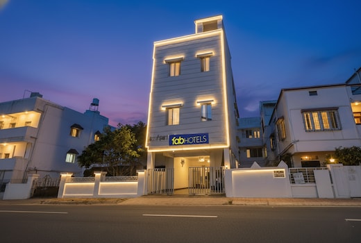 FabHotel Galaxy Airport Inn, Airport Road