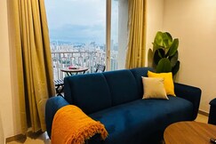 NYC 35 by The Empire Stays, Thane